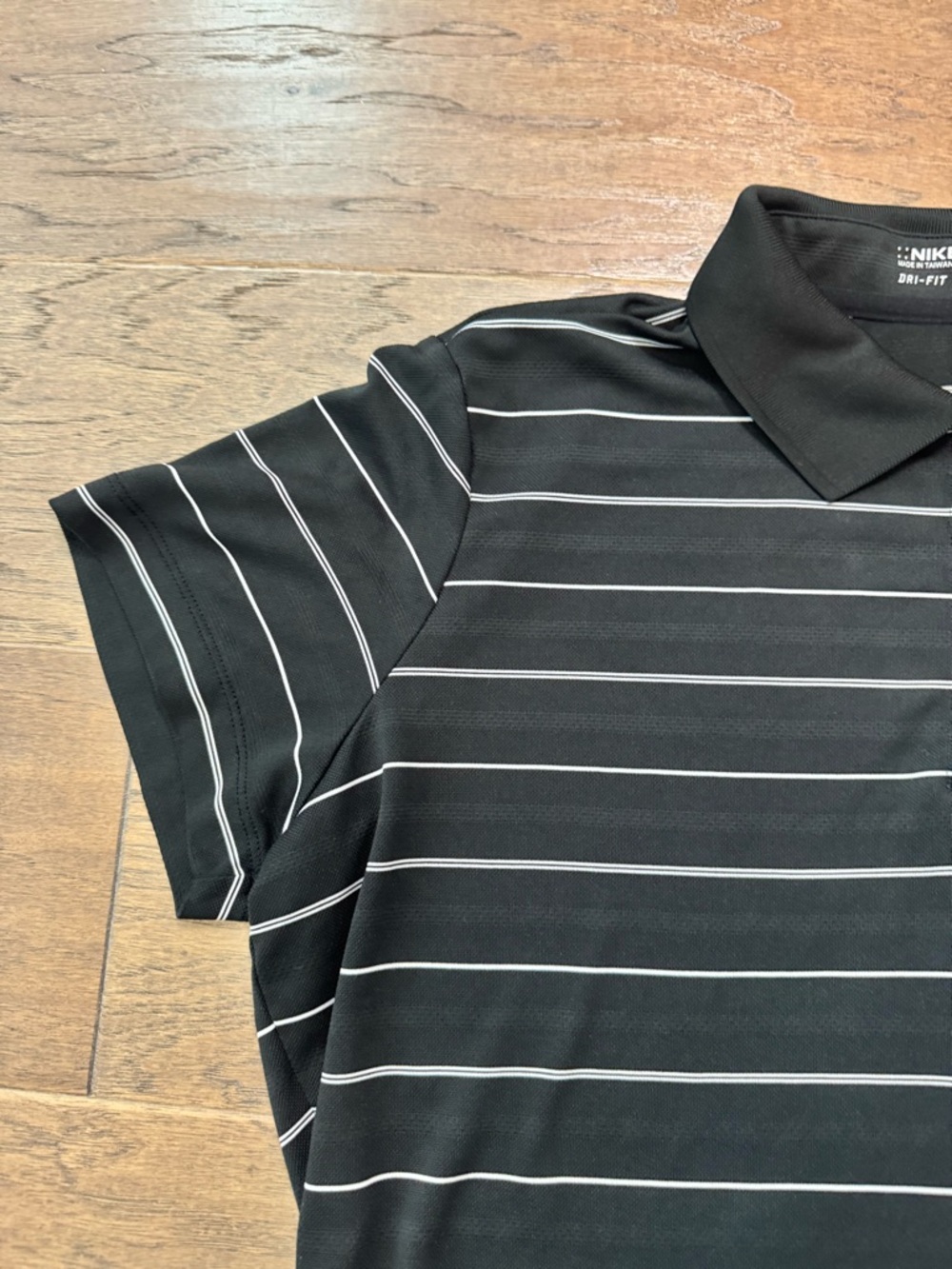 Nike Golf Women’s Black Striped Polo Top - Picture 4 of 13